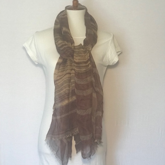 WOT Lightweight Scarf - Picture 4 of 10